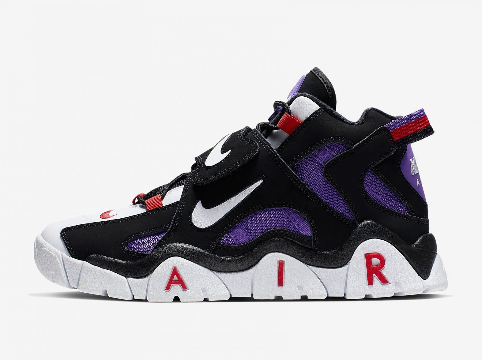 Air branded. Nike Air Barrage Mid расцветки.