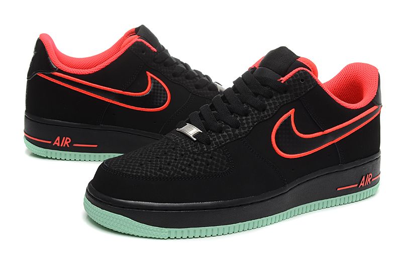 Nike Air Force 1  Low черные с красным, нубук, мужские-женские